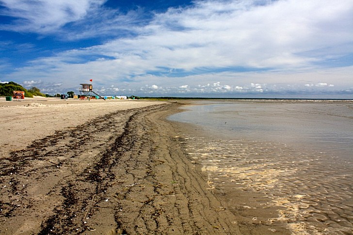 Городской пляж Пярну.