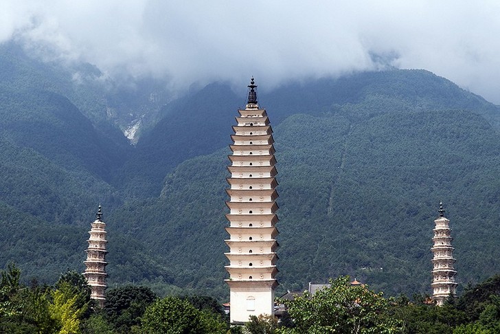 Три пагоды храма Чуншэна.
