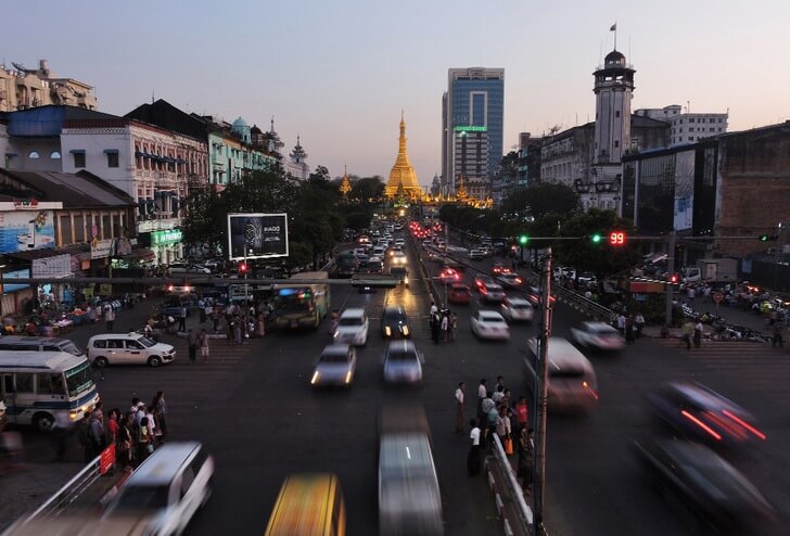 Город Янгон.