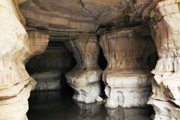 Пещера Соф-Омар.