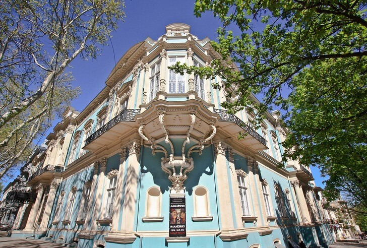 Одесский музей западного и восточного искусства.