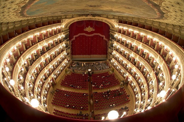 Оперный театр Сан-Карло.