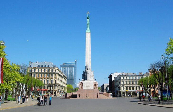 Памятник Свободы.