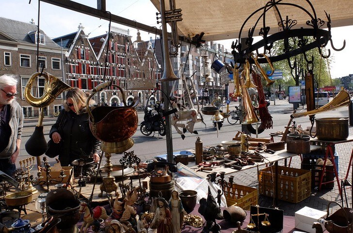 Блошиный рынок Waterlooplein.