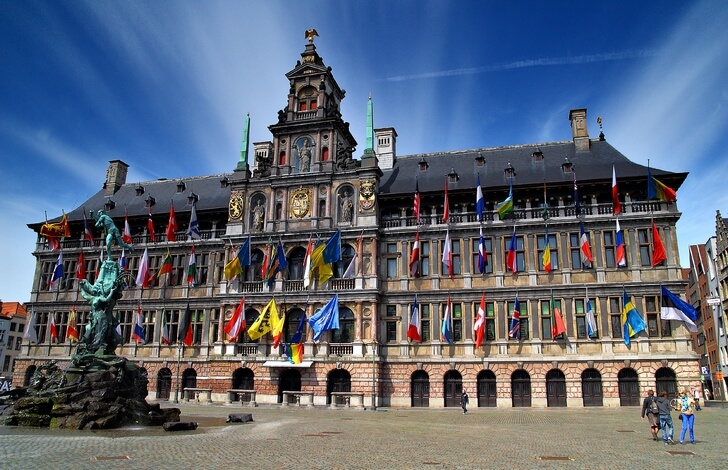 Антверпенская ратуша.