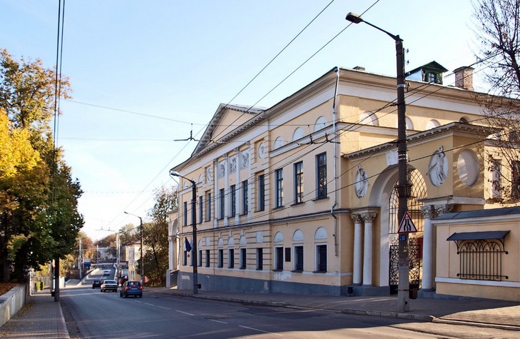 Калужский областной краеведческий музей.