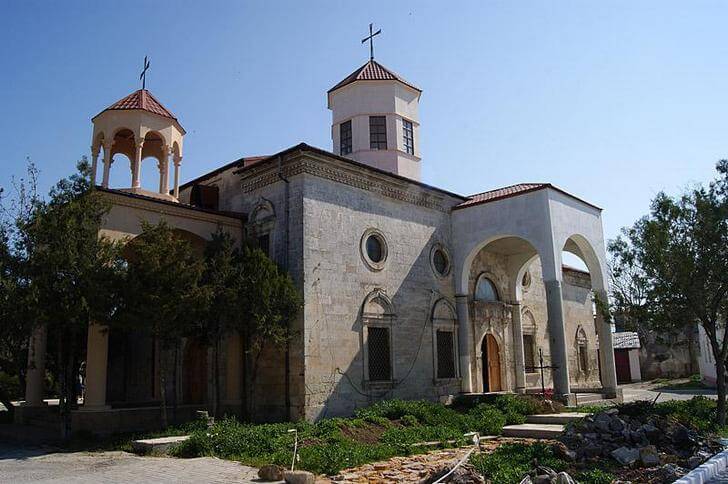 Армянская церковь Сурб Никогайос.