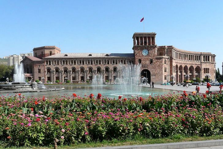 Здание правительства Армении.
