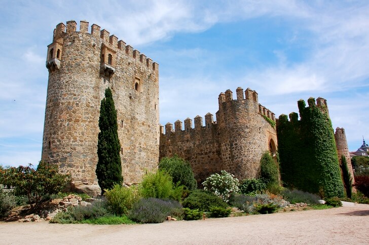 Замок Сан-Сервандо.