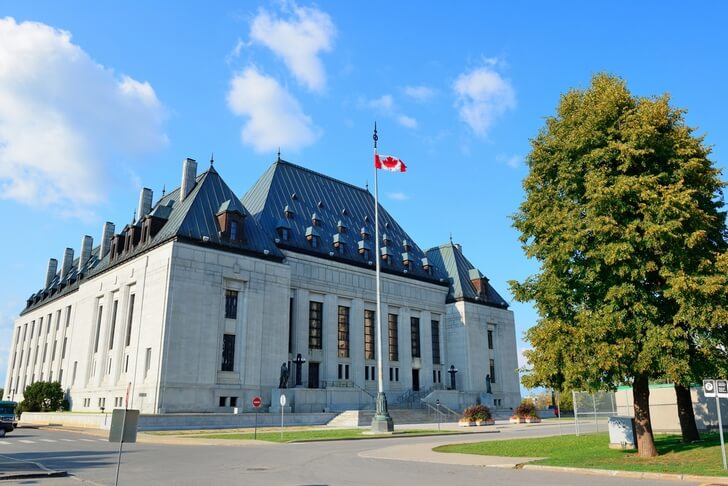 Здание Верховного суда Канады.