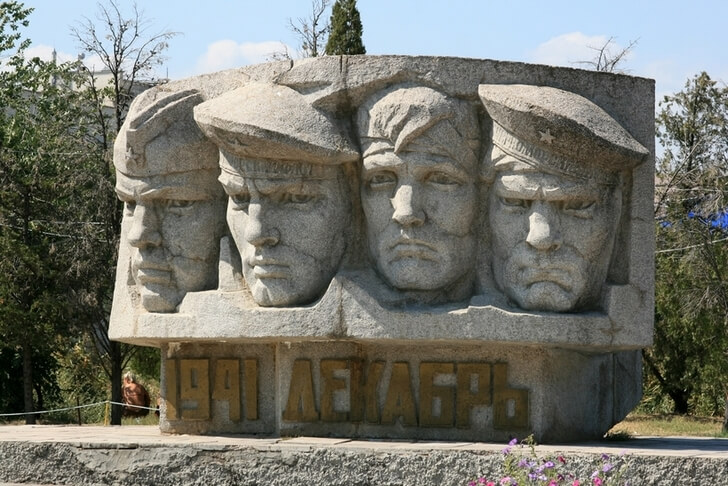 Памятник воинам Коктебельского десанта.