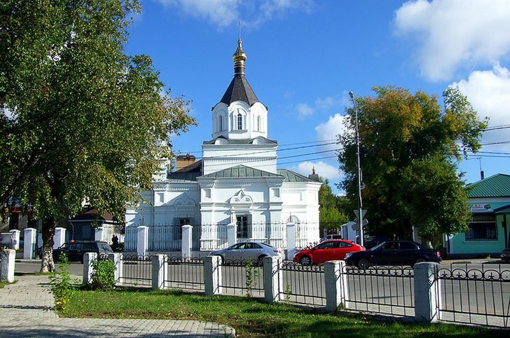 Александро-Невский храм.