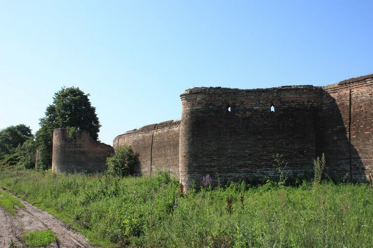 Сабуровская крепость.