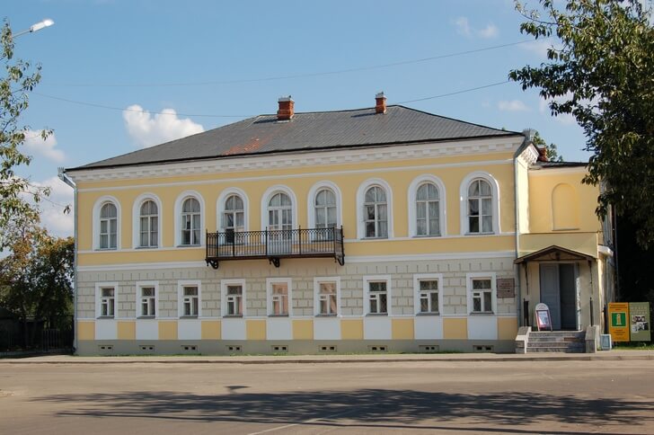 Музей уездного города.