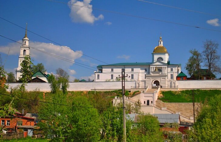 Знаменский женский монастырь.