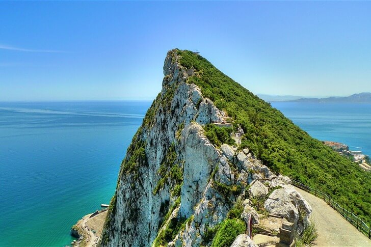 Гибралтарская скала.