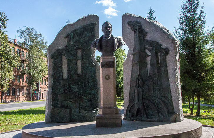 Памятник Людвигу Нобелю.