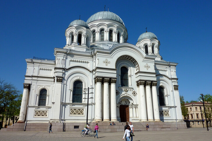 Церковь Святого Михаила Архангела.