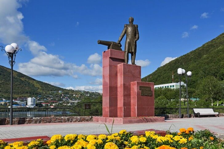 Памятник В. С. Завойко.