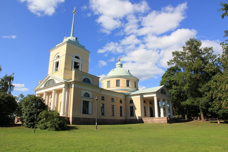 Церковь Святого Николая.
