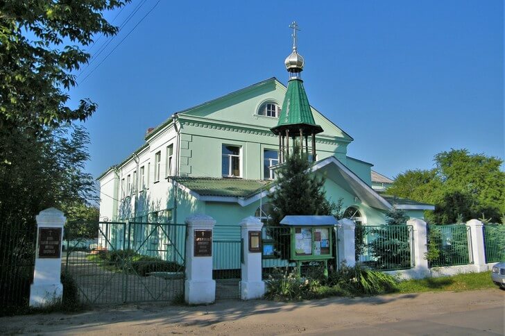 Свято-Тихвинский монастырь.