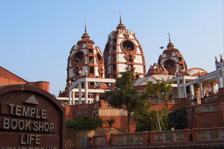 Храм Радхи-Партхасаратхи.