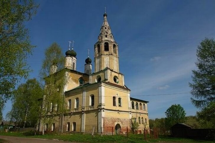 Спасо-Архангельская церковь.