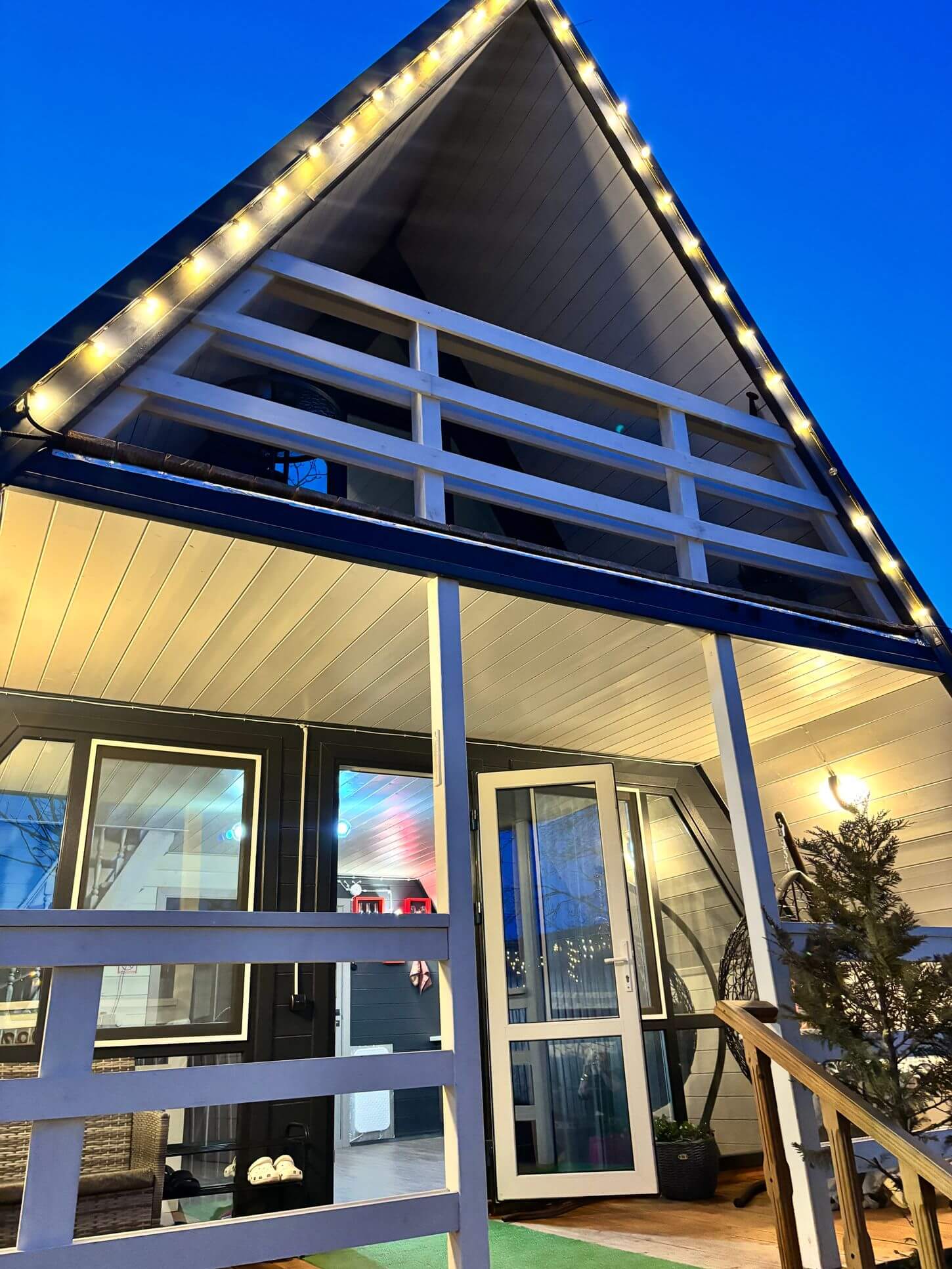 А-фрейм Romantic.