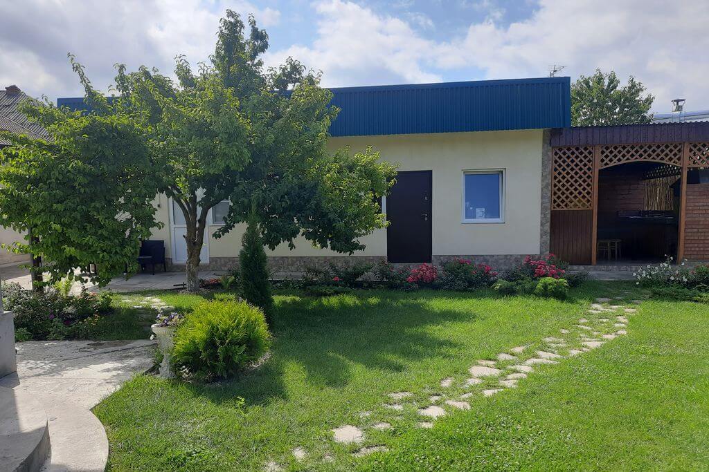 Дом в пригороде Пятигорска.