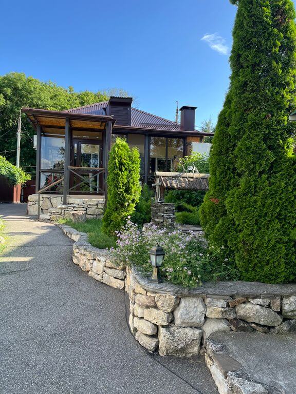 Домик близ Железноводска.