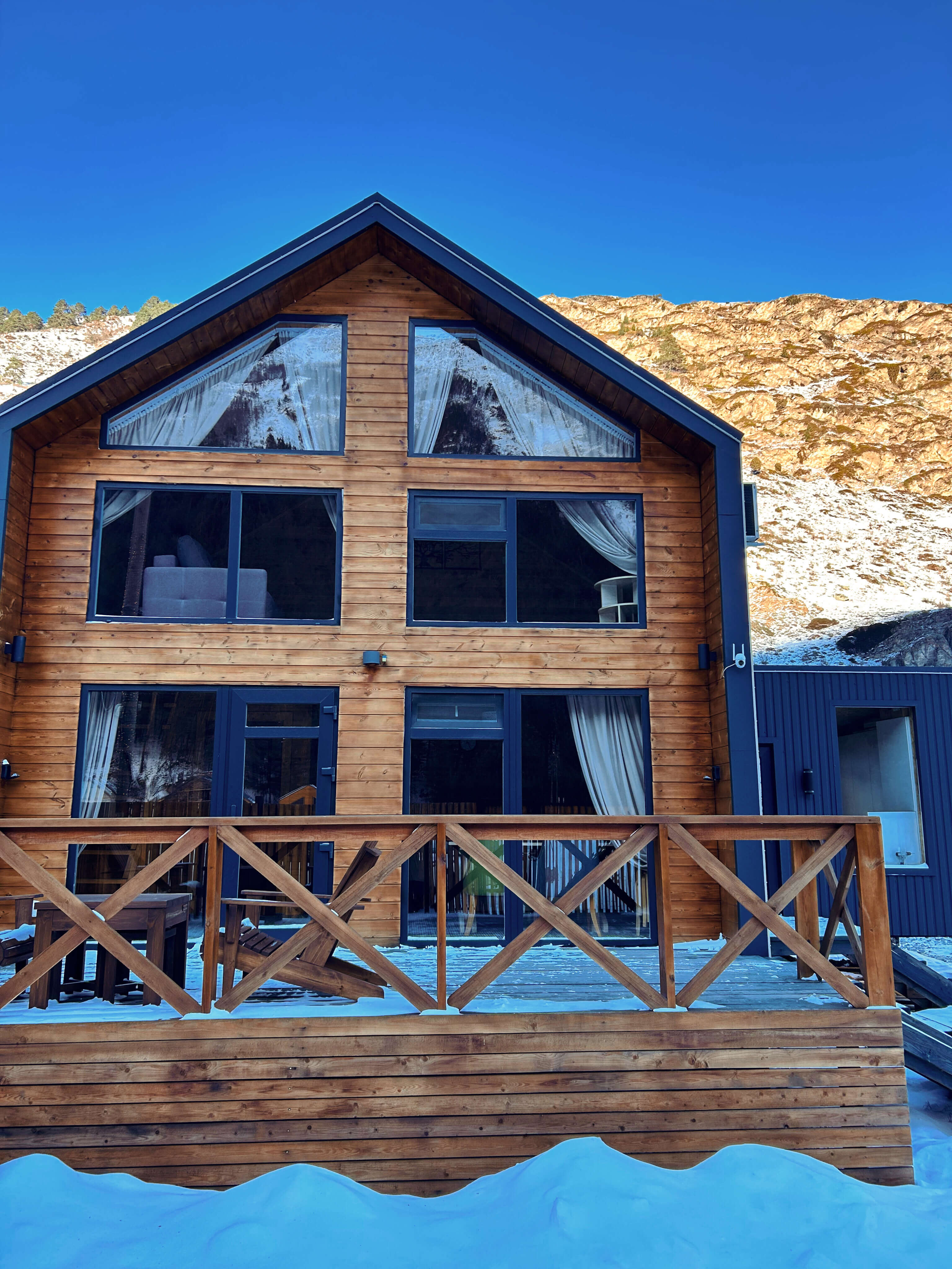 Like village Elbrus.